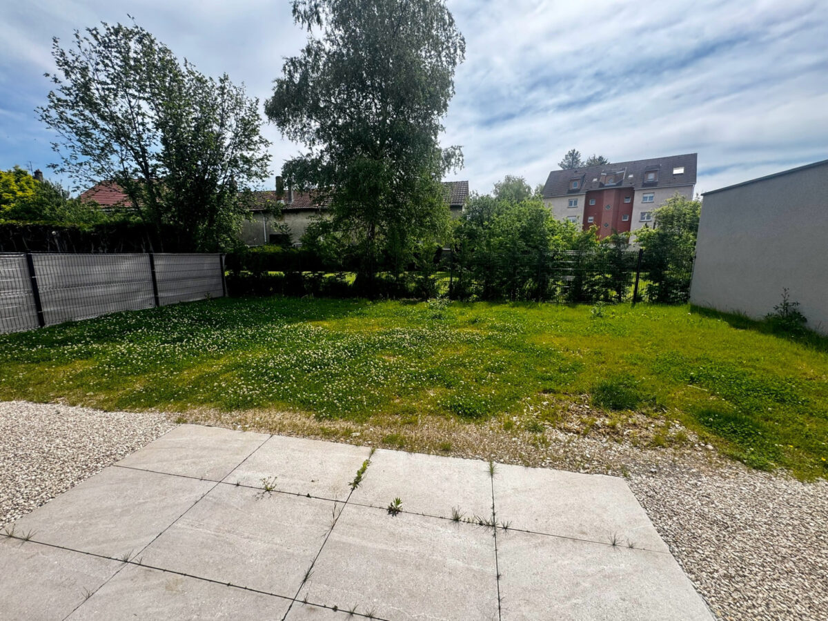 APPARTEMENT F5 SELONCOURT AVEC EXTERIEUR