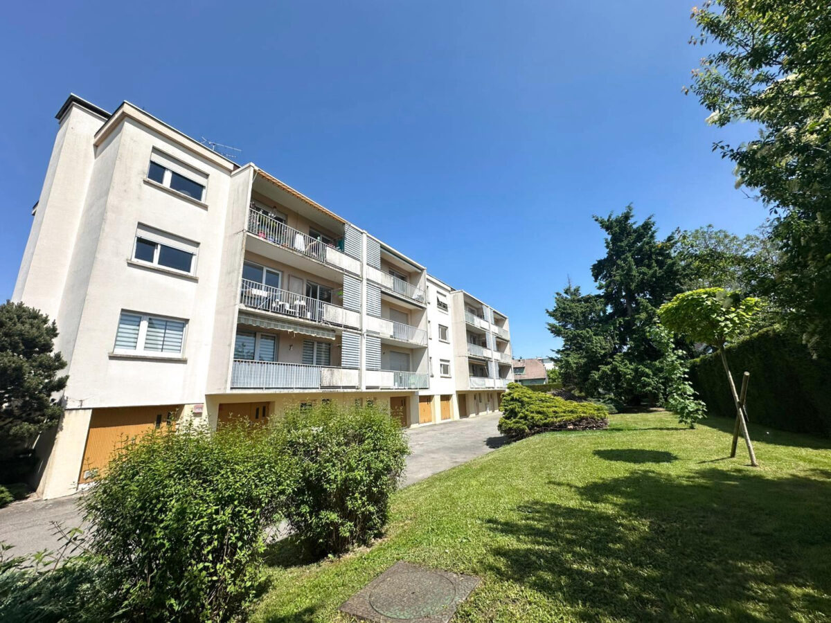 Bel appartement avec balcon sans vis à vis
