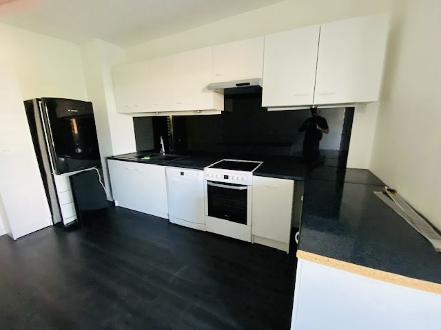 Grand appartement T5 avec grand balcon