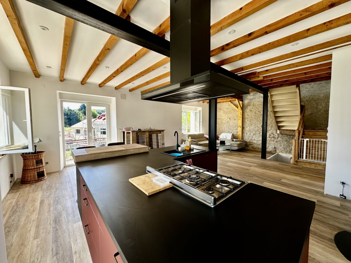 MAISON 200m2 – 460m2 – PROCHE SUISSE