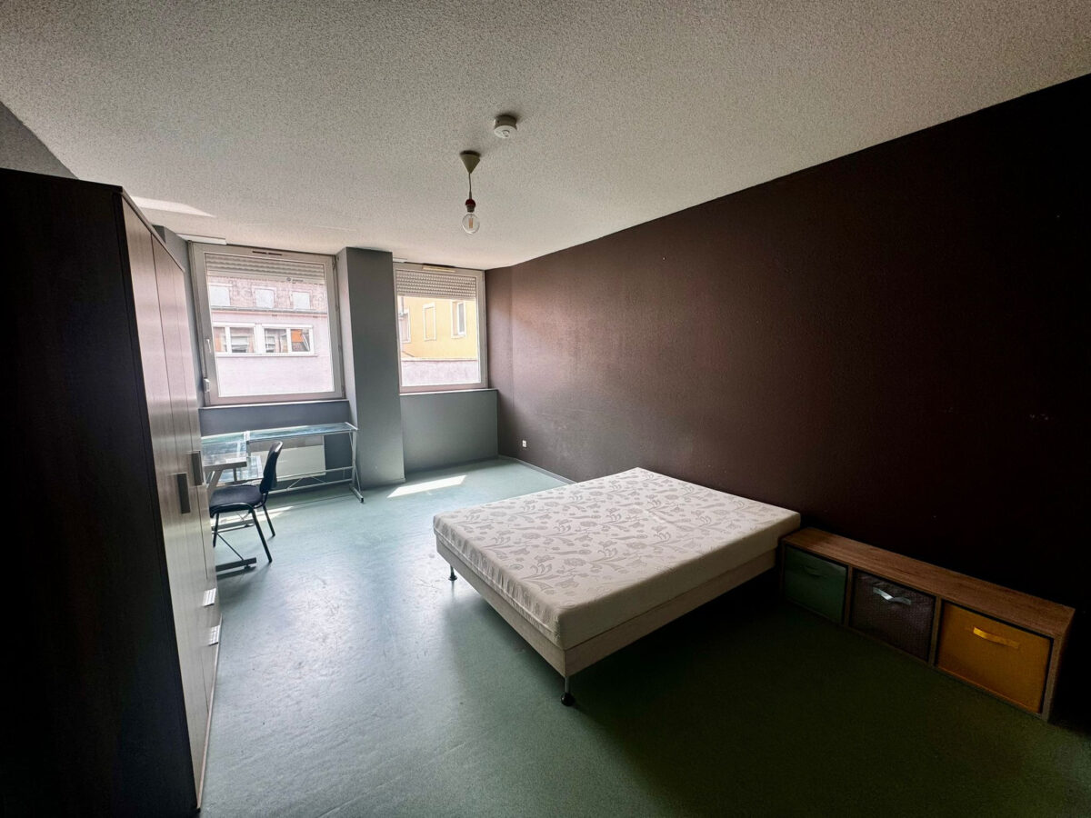 1 PIÈCE 25.79 M2 STUDIO MEUBLÉ BELFORT