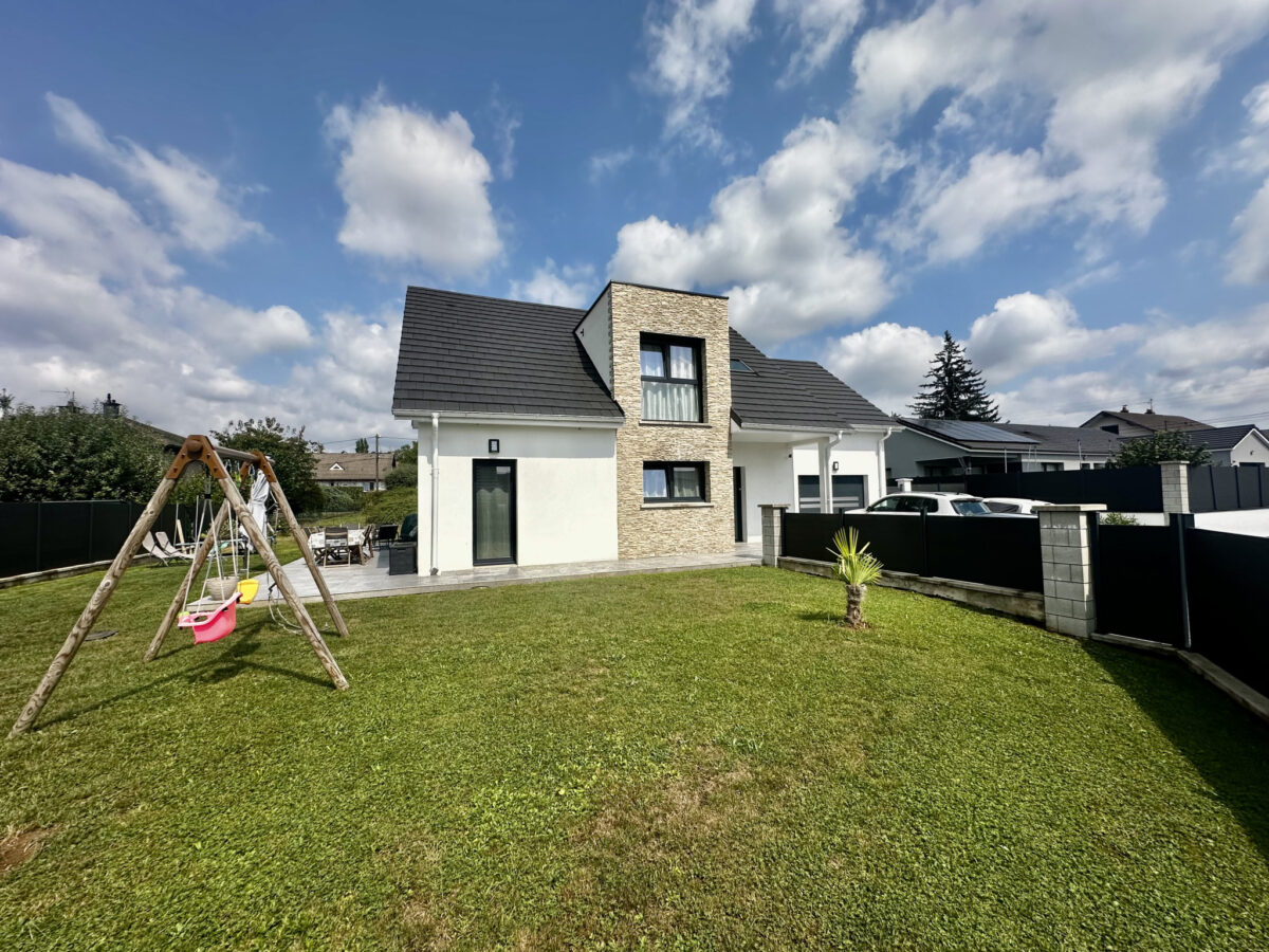 MAISON CONTEMPORAINE – 150m2 – 4 CHAMBRES